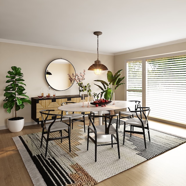 Modern dining room decor